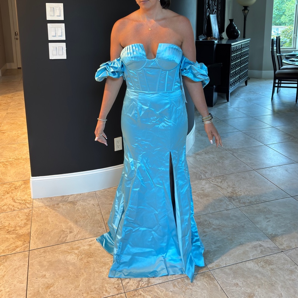 Elegant Blue Off-Shoulder Evening Gown